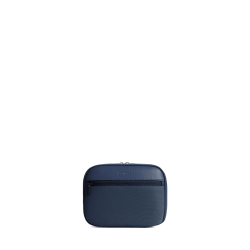 Metro Hanging Toiletry Case