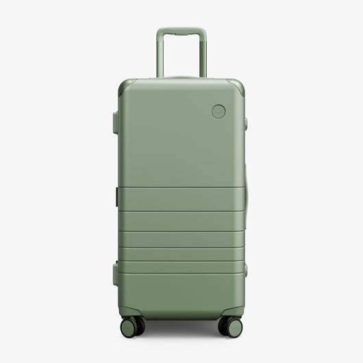 Mint | Front view of Hybrid Trunk in Mint