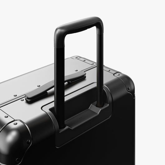 Aluminum Check-In Medium