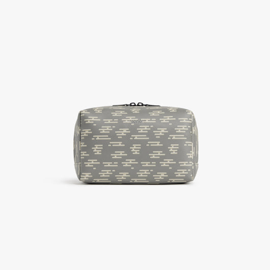 Large / Kumo | Front view of the Large Kumo pattern Toiletry Case