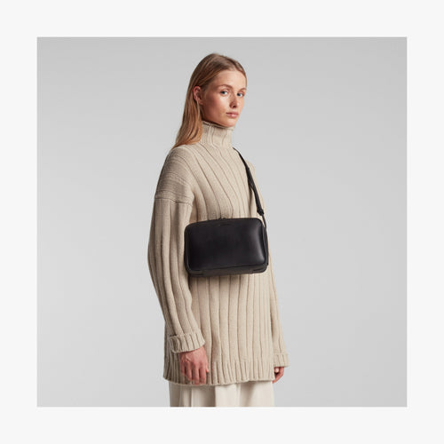 Metro Crossbody