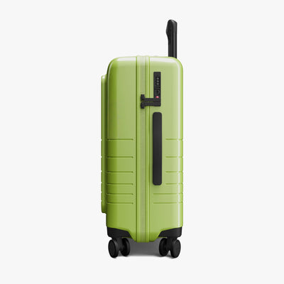 Carry-On Pro Plus