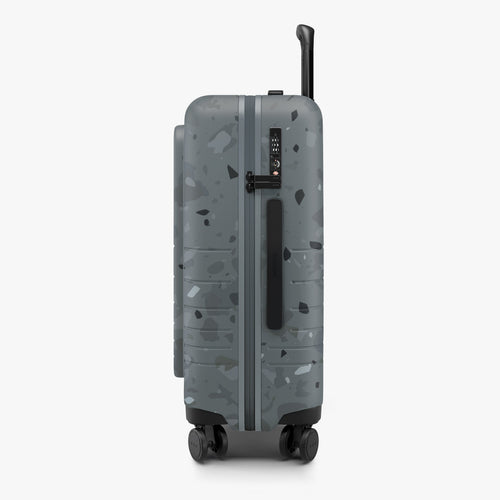 Carry-On Pro Plus
