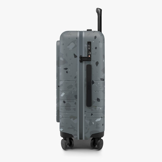 Carry-On Pro