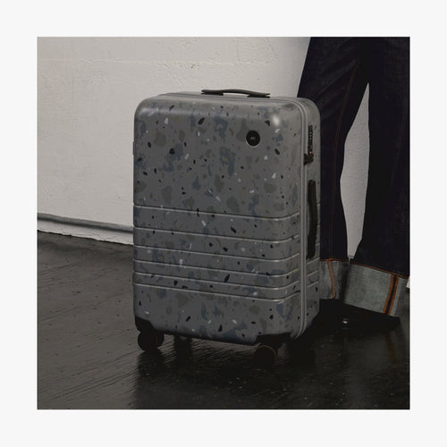 Check-In Medium