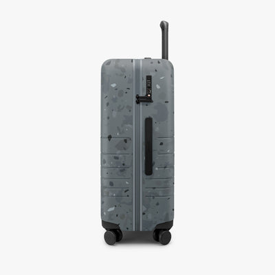 Check-In Medium