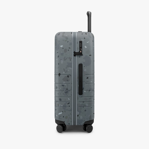 Check-In Medium