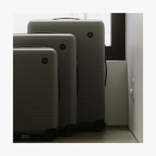 Check-In Medium