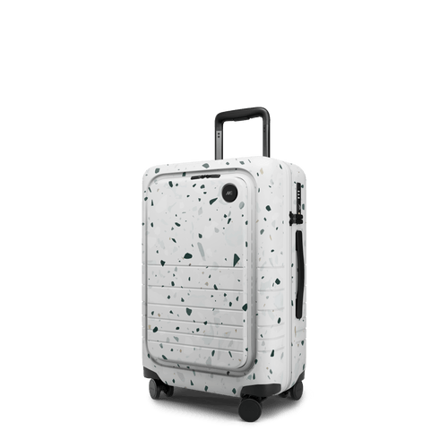 Carry-On Pro Plus