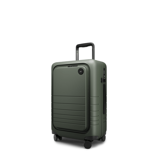 Carry-On Pro