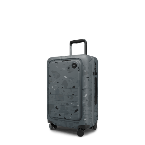 Carry-On Pro
