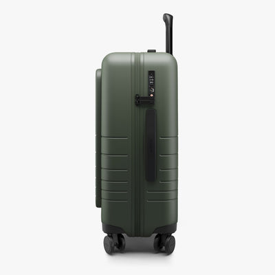 Carry-On Pro