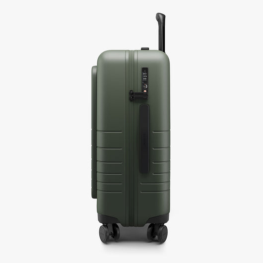 Carry-On Pro